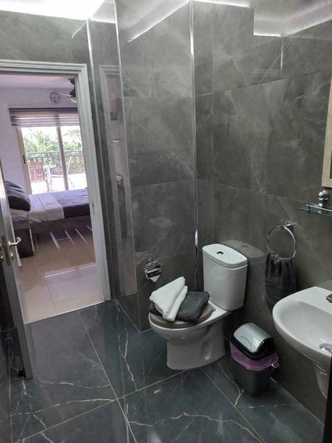Modern Studio Apartment Armonia Court 帕拉利米尼 外观 照片
